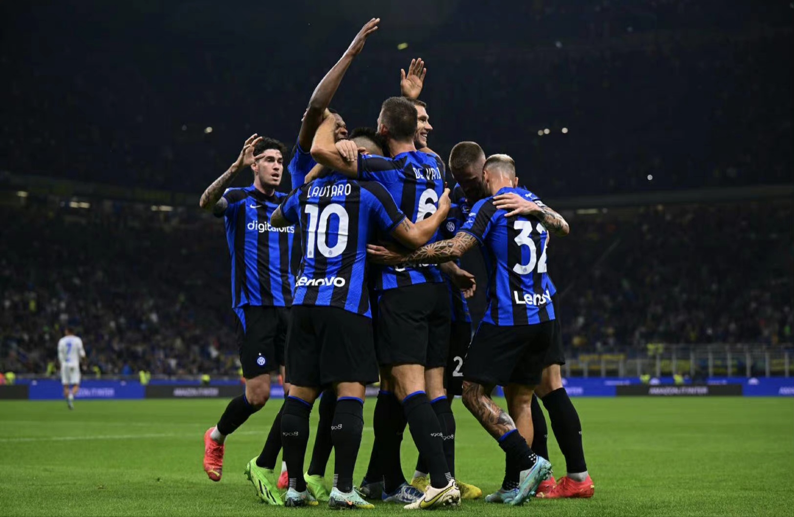 爱游戏体育app下载-赛前山东男篮调整名单以备欧冠，门线救险环节打磨，更衣室稳定，赛季目标并未改变的简单介绍