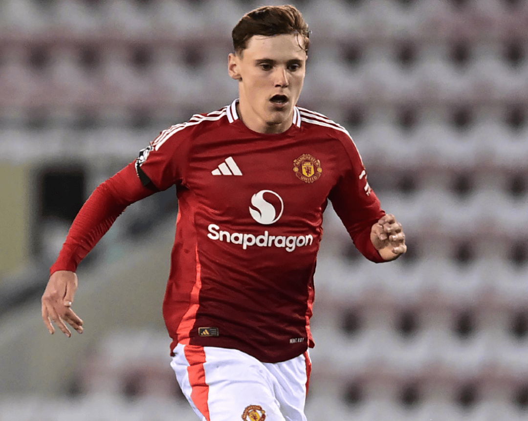 AYX爱游戏中国-关于赛后曼联官宣签约:社区盾节点到来,管理层满意,更衣室氛围转暖的信息