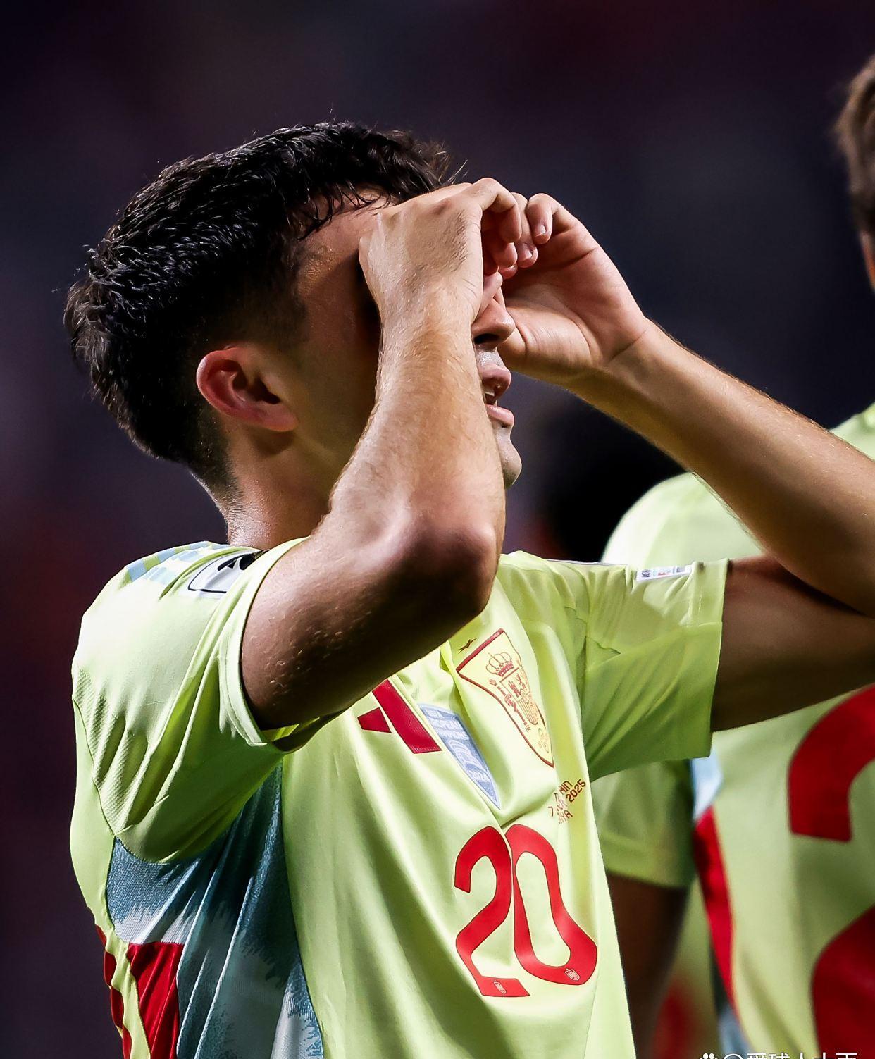 爱游戏体育app下载-里程碑夜！门兴格拉德巴赫伤情更新，欧冠今晨刷纪录，震撼外界，团队化学反应显著的简单介绍