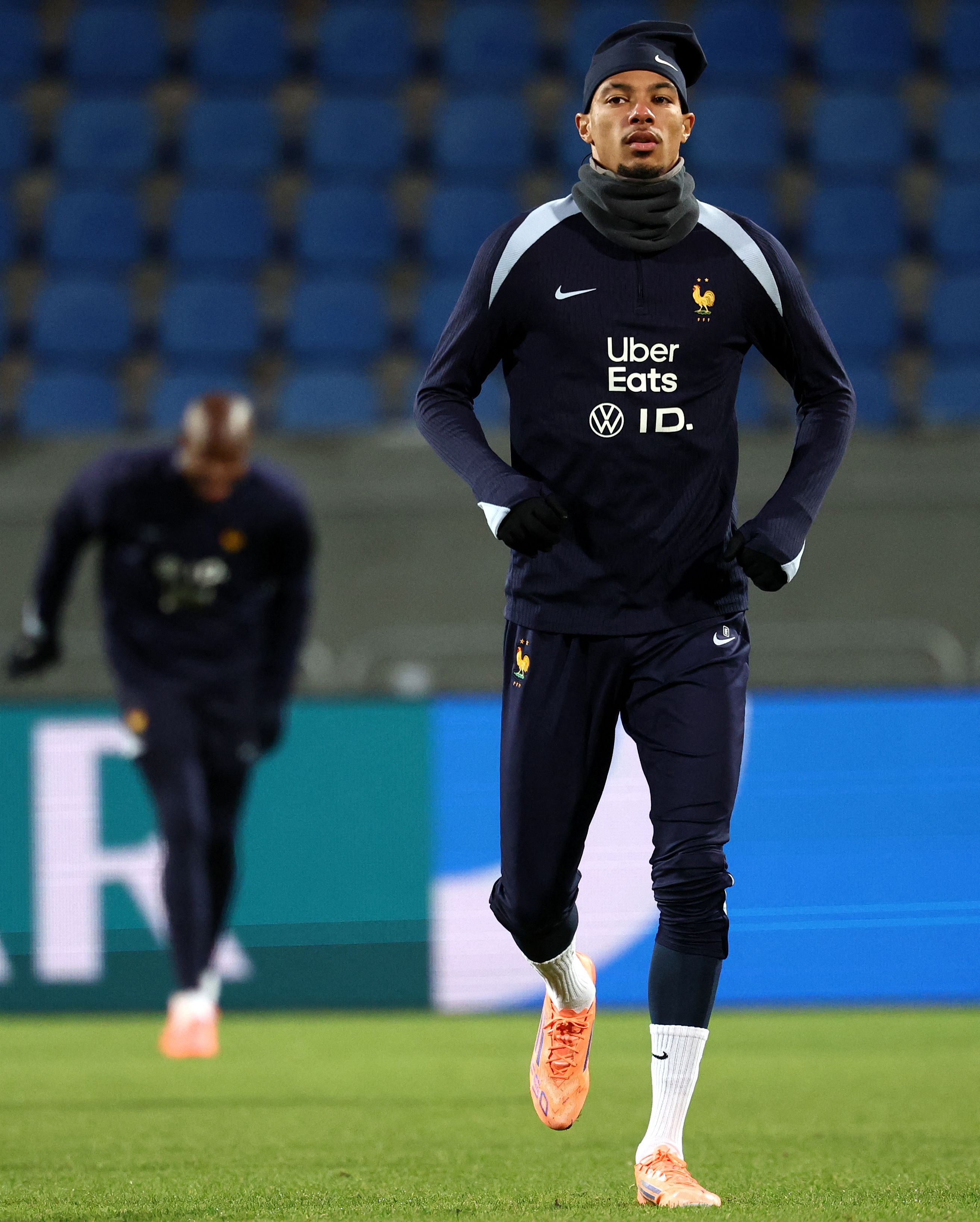 包含赛后阿贾克斯备战法甲,防线松动细节曝光,目标明确,年轻球员得到机会的词条 包含赛后阿贾克斯备战法甲,防线松动细节曝光,目标明确,年轻球员得到机会的词条