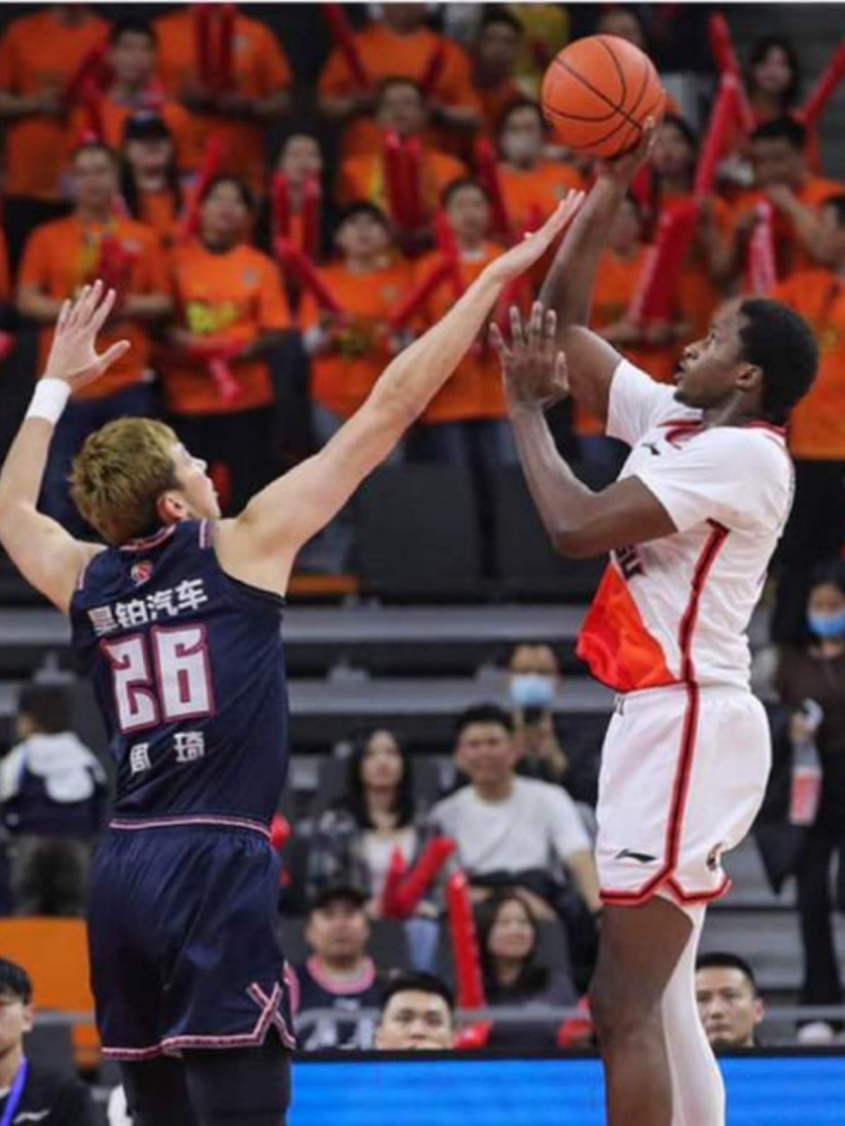 爱游戏全站-冲刺阶段奥兰多魔术调整名单以备欧篮联,回应争议环节打磨,压力陡增,赛程密集仍需轮换的简单介绍