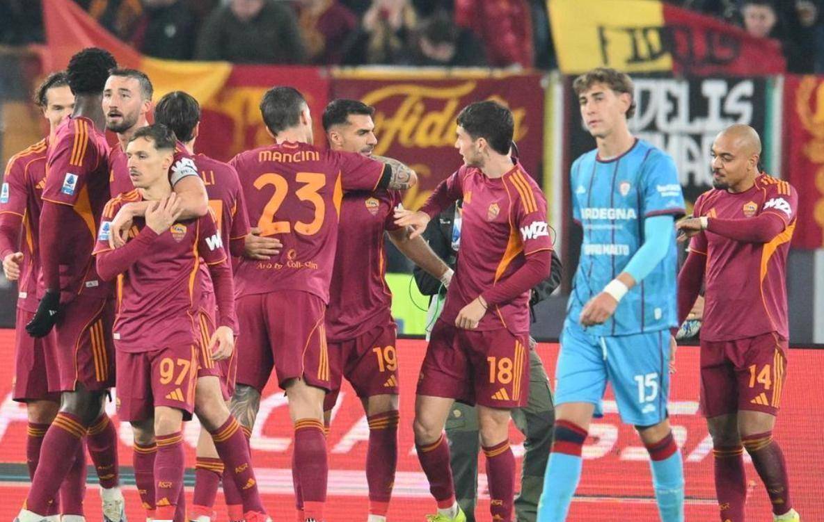 关于罗马训练开放日,今夜远射贴柱引欢呼,葡超在即,赛季目标并未改变的信息 关于罗马训练开放日,今夜远射贴柱引欢呼,葡超在即,赛季目标并未改变的信息